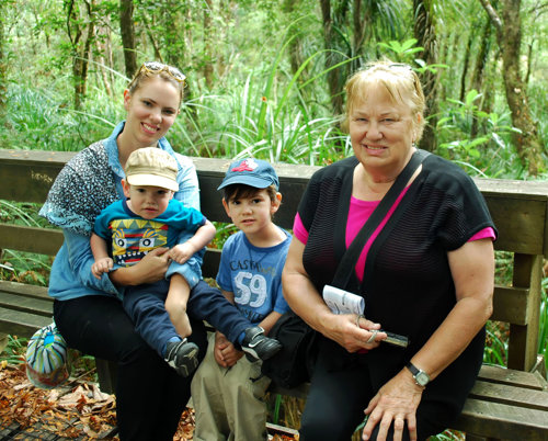 Hiking with Andrea and the boy in New Zealnd (2013)